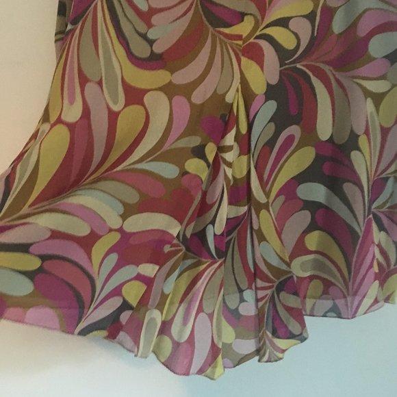 100% Silk flowy floral patterned skirt - Picture 2 of 3